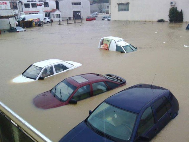 Shtrëngata shiu dhe përmbytje, zonat që rrezikohen sot