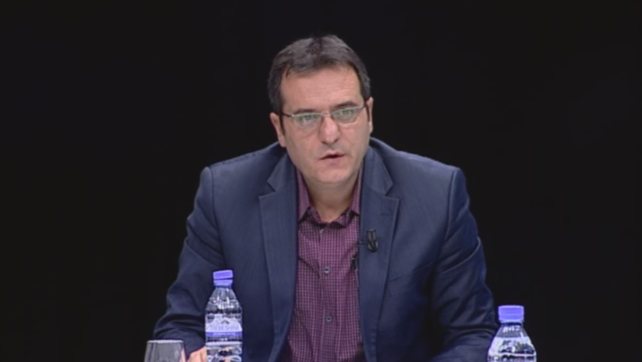 Urdhër-arrestet, Çollaku: Tahiri lidhje fisnore me 3 drejtuesit e policisë