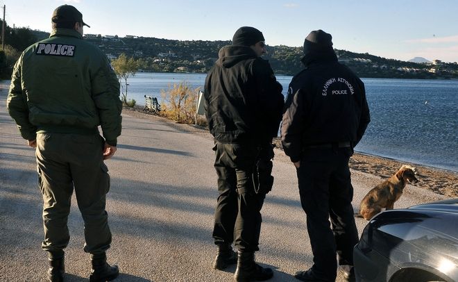 Shpërthen makina, shqiptari digjet i gjallë në Athinë