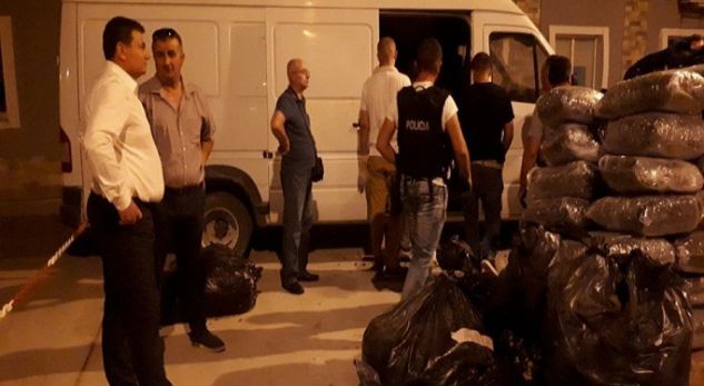U kap me 5 ton drogë, por pas lirimit nga gjykata është arratisur