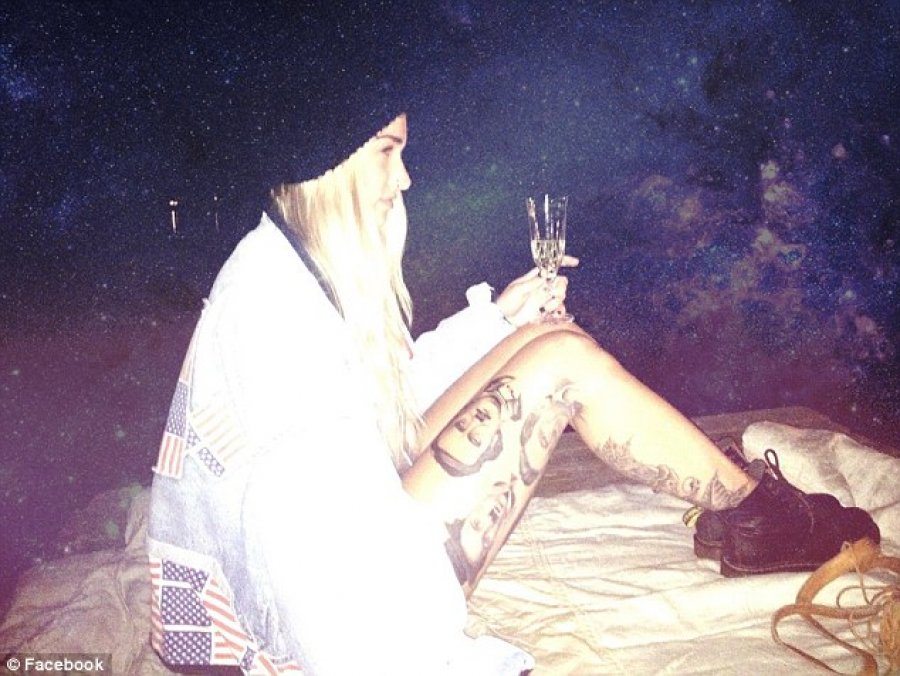 20-vjeçarja vdes pas puthjes, kishte alergji…