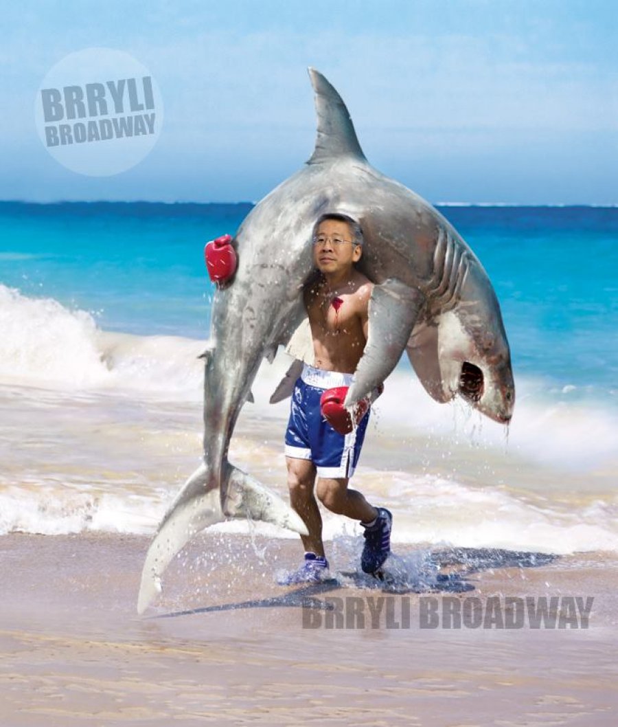 “Donald Lu me peshkaqen në dorë”, plas gallata në rrjet (FOTO)