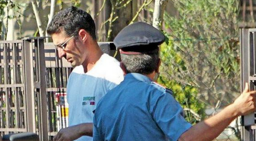 Shqiptari ‘fatlum’, u plagos nga italiani, por do t’i marrë shumën e majme