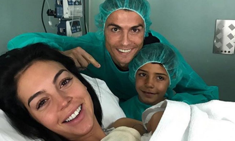 Ronaldo bëhet baba për herë të katërt
