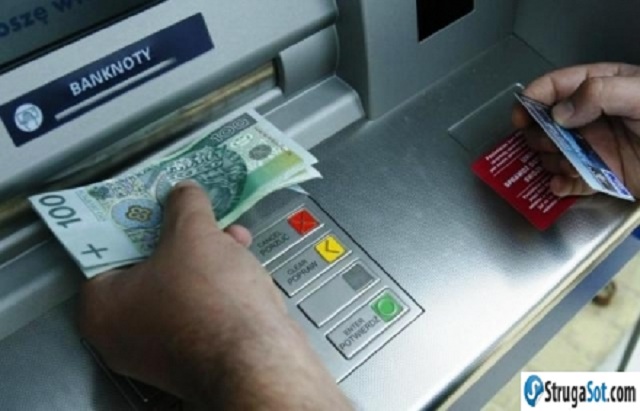 ‘Skifterët’ shqiptarë para Gjykatës së New York-ut, vodhën rreth 15 mijë dollarë në bankomat