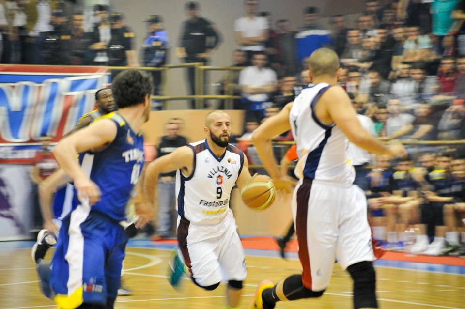 Basketboll Meshkuj/ Vllaznia mund Teutën falë koshit të Bërdicës, katër ekipe kryesojnë renditjen