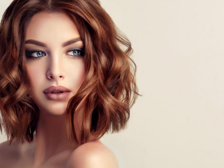 Kjo është mosha kur femrat arrijnë kulmin e bukurisë