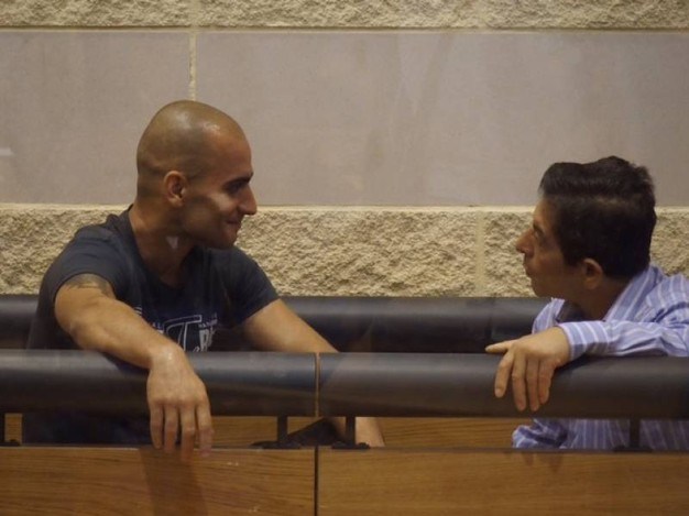 Vrau ish-të dashurën dhe partnerin e saj, lirohet shqiptari që sot i ngjan një fëmije të lumtur