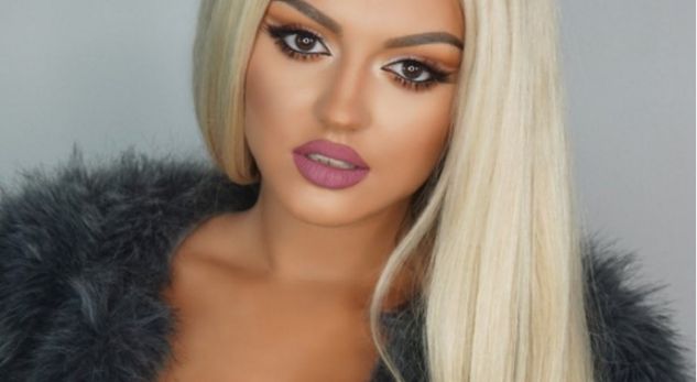 Enca shkon në Amsterdam për të pirë hashash (FOTO)