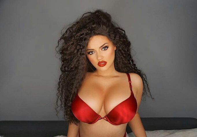 Enca thumbon kolegët: Po e dëgjova edhe njëherë, do vjell (FOTO)