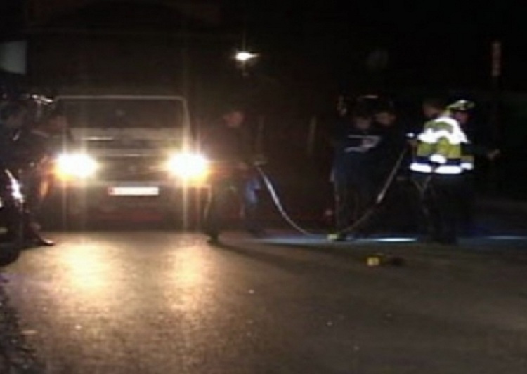 “Benz”-i përplas për vdekje gruan në Tiranë, e lë aty dhe ia mbath