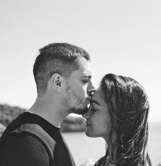 Klea Huta dhe Elgit Doda bëjnë këtë tatuazh për njëri-tjetrin (Foto)