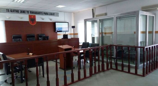 EMRI/ Ish-zv/Drejtori i Hekurudhës në Durrës, i arrestuar me 75 kg kokainë, u lirua nga gjykata 2 vite më parë