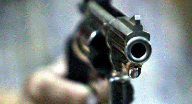 Të shtëna me armë në Bllok, plagoset një person, 15 të shoqëruar në polici