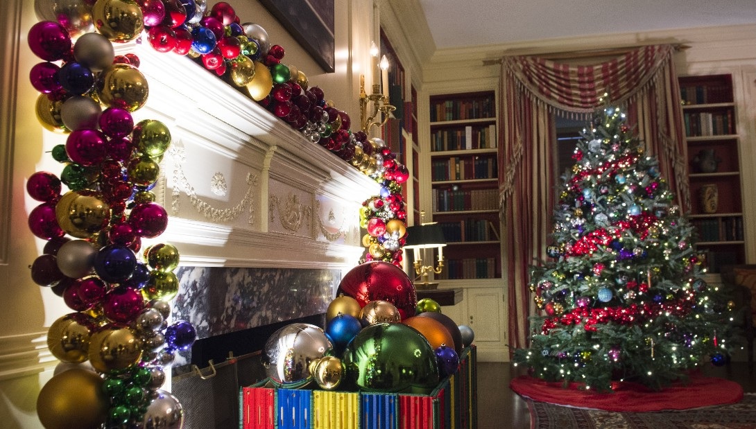 VIDEO/ Nis dekorimi i Shtëpisë së Bardhë