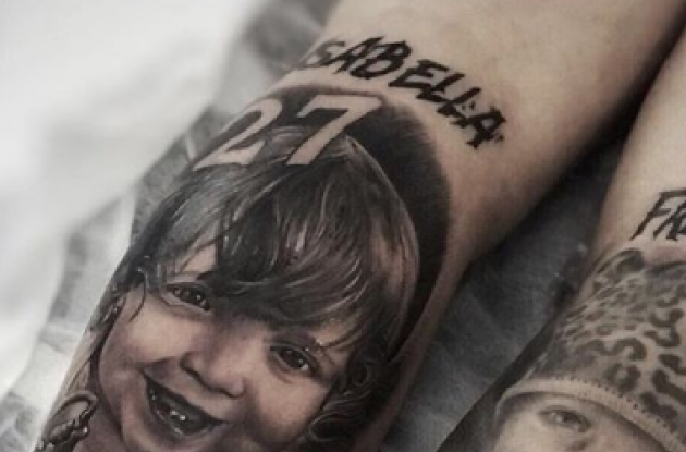 Mauro Icardi bën tatuazh vajzën e tij Izabella