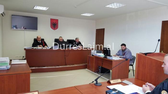 Durrës, nis seanca gjyqësore për biznesmenin Sota (FOTO)