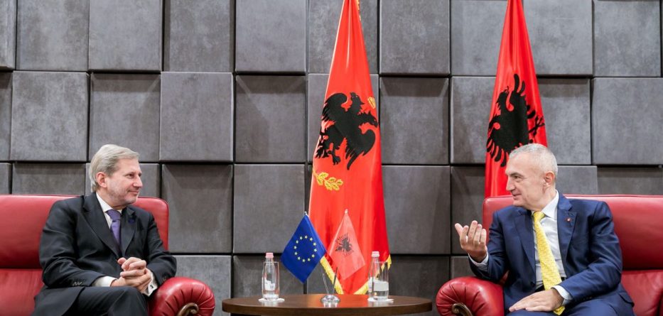 Presidenti Meta takon Komisionerin Hahn