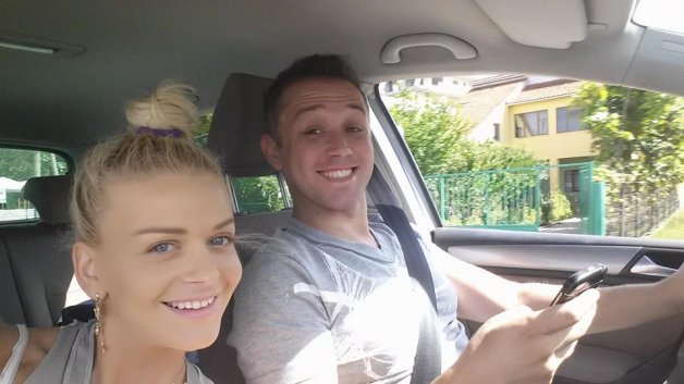 VIDEO/ Turi flet për këngët e Orindës: “Këtë e ka kot fare, s’më pëlqen”