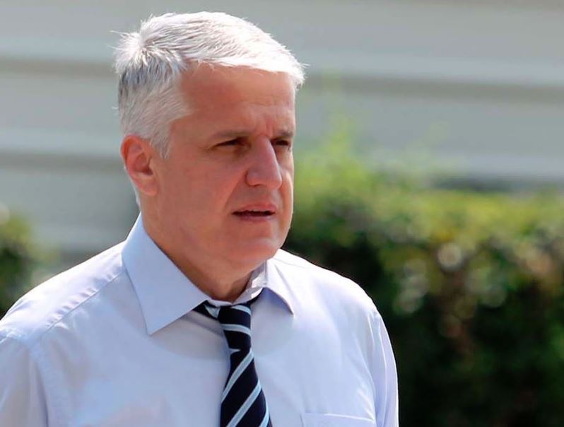 “Provokacja” për kufirin Kosovë-Shqipëri, paralajmërimi i Majkos: Do flas pas 1 janarit