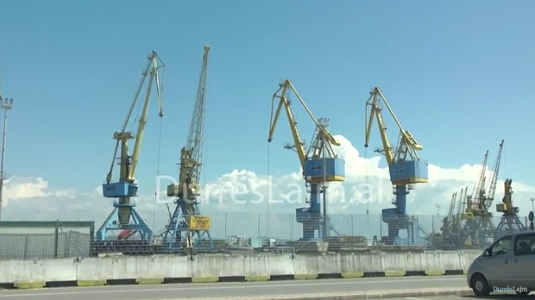 Durrës, kompanitë koncesionare në port po rrënojnë ekonomikisht APD-në (VIDEO)