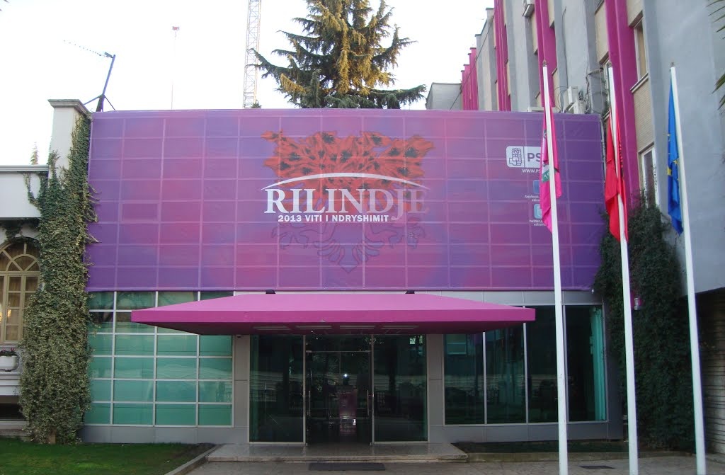 “Sheiku” i Partisë Socialiste/ Kush është deputeti miliarder me 34 biznese