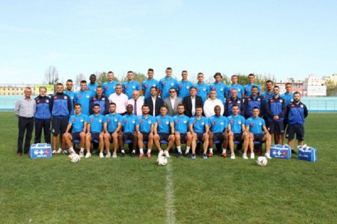 Stërvitje me intensitet maksimal e Teutës, dëmtohet kapiteni Lena