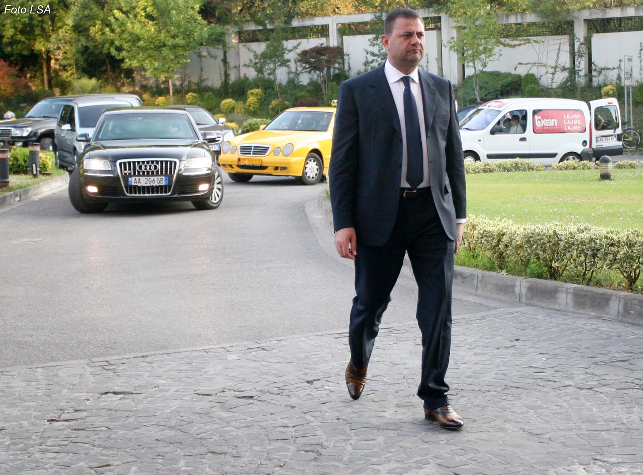 Gjykata e Lartë çon Tom Doshin te Krimet e Rënda