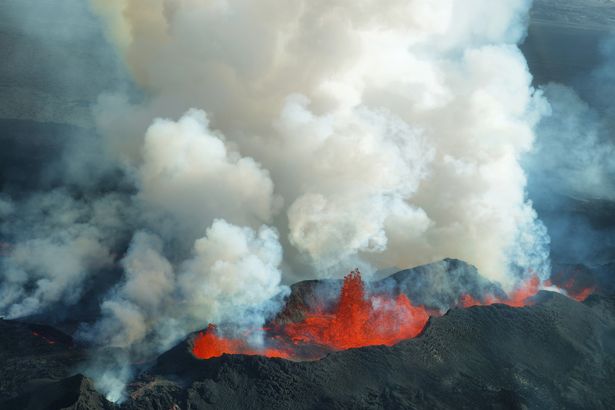 Vullkani gati të shpërthejë, paralajmërime për kaos udhëtimi në Europë