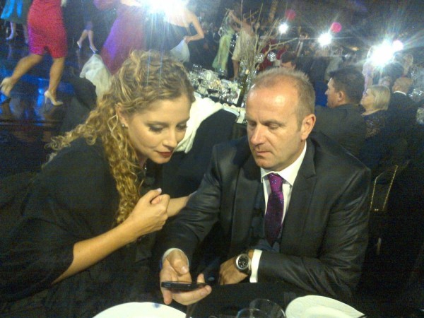 Denoncimi i Berishës: Ministrja Xhaçka lumturon burrin edhe si biznesmen