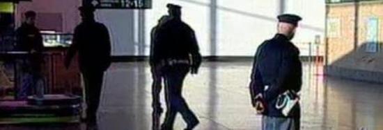 Hiqej si i sëmurë, por luante tenis. Arrestohet polici i aeroportit