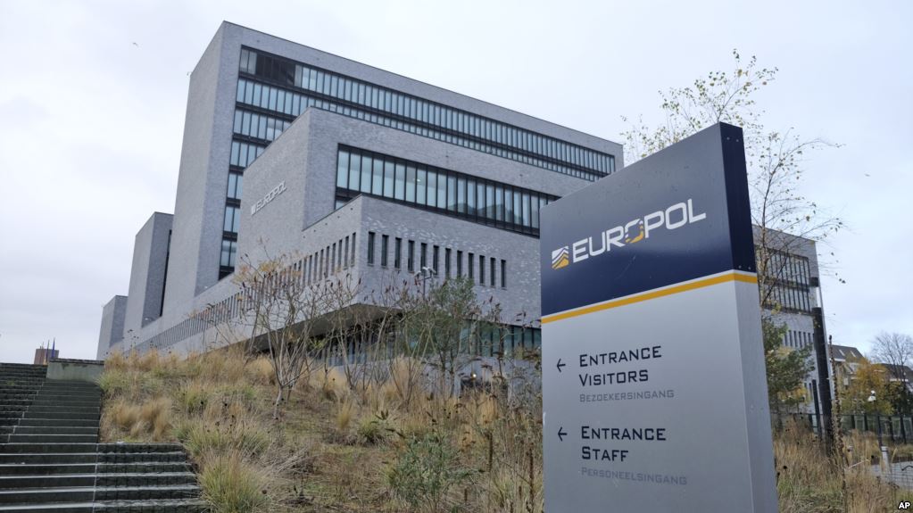 Europol: Shqipëria, burimi kryesor i kanabisit në Europë