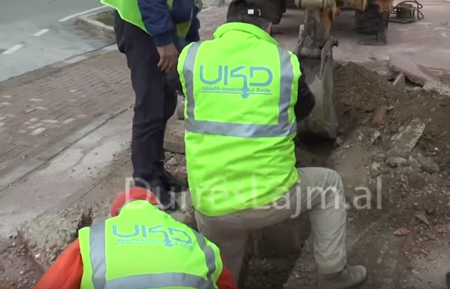 VIDEO/ UKD aksion për ndërprerjen e lidhjeve të paligjshme në Durrës
