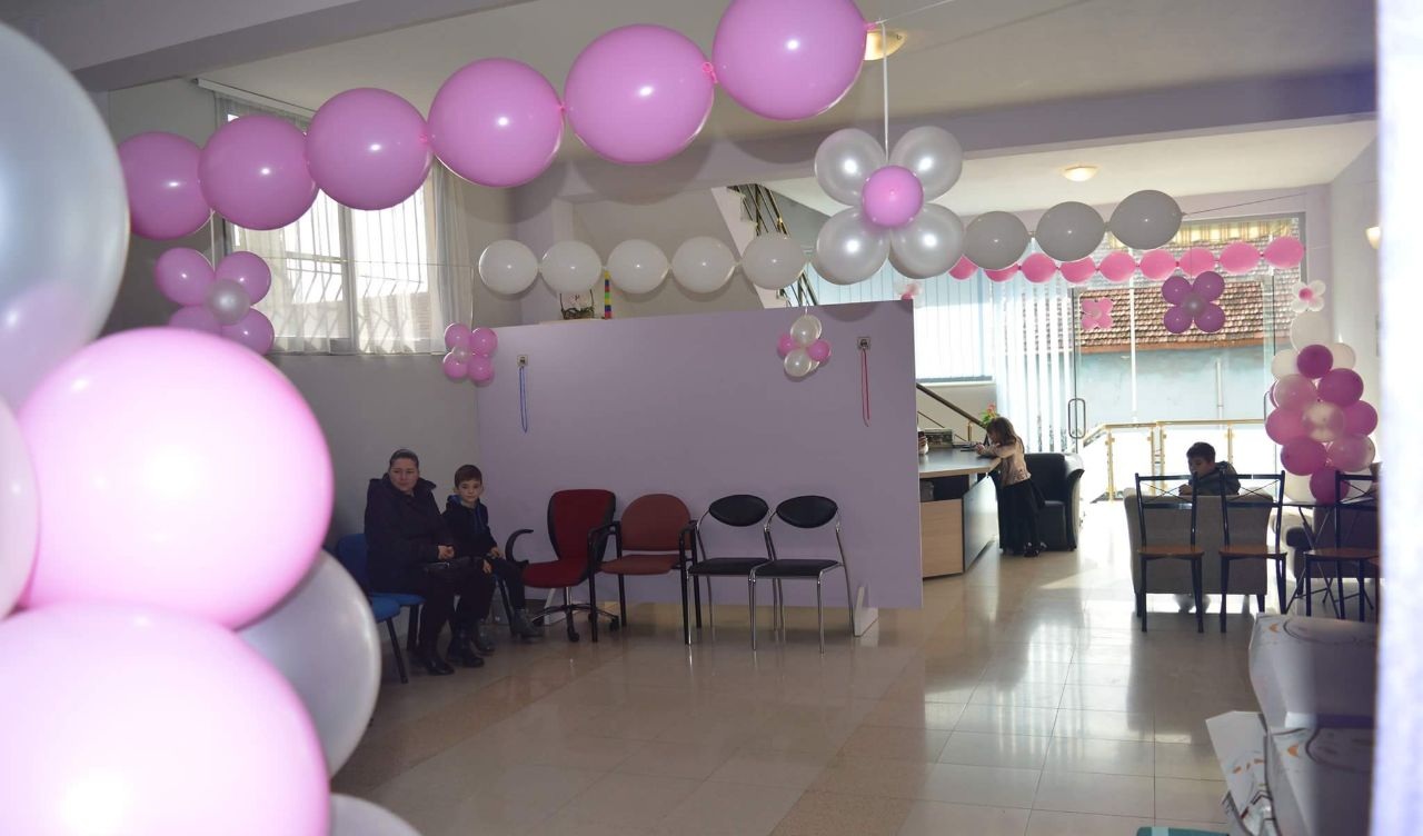 &#8220;Shpresa e jetimëve&#8221; në Durrës organizon festën e fundvitit (FOTO)