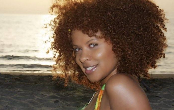 Hueyda El Sayed largohet nga Shqipëria me një mesazh të fortë