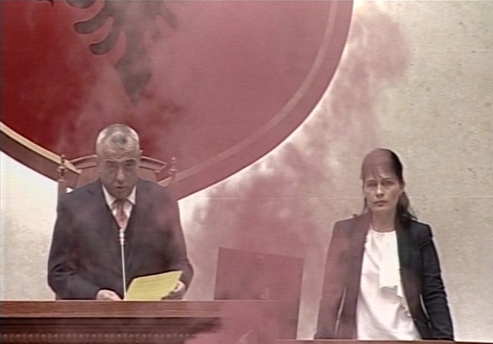 Pas betimit në Kuvend, Arta Marku niset me urgjencë drejt Shkodrës. Zbulohet arsyeja