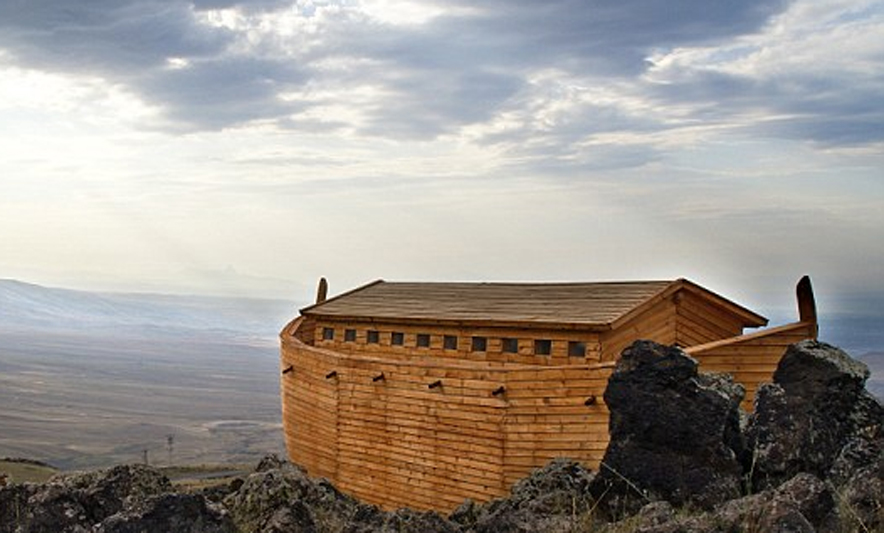 Arka e Noes “e varrosur” në një mal në Turqi?