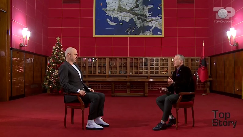 Rama “ngacmon” Sokol Ballën për largimin nga TCH, ja si reagon ai