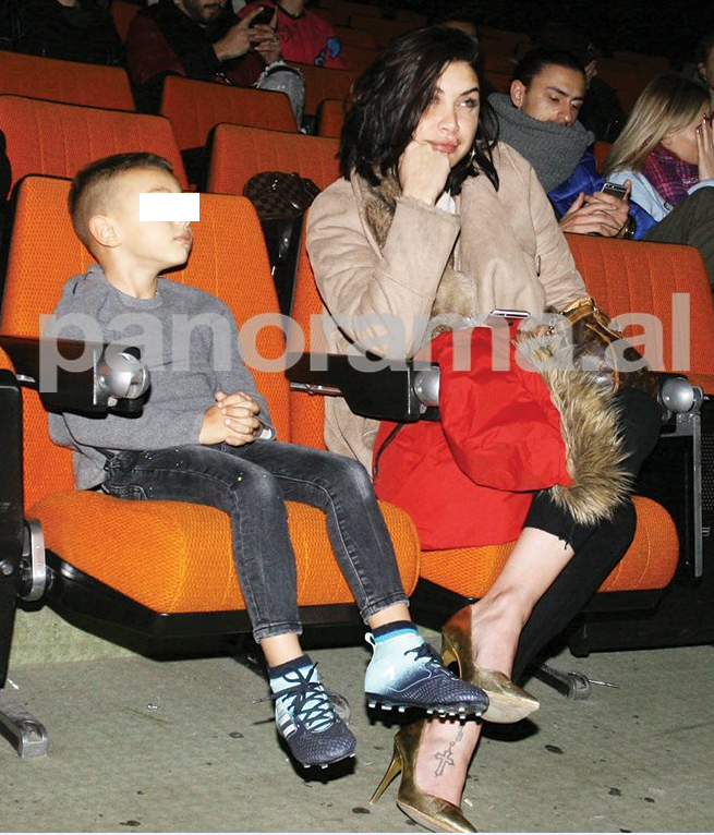 Alban Hoxha ndjek Çiljetën në skenë bashkë me Fernandon (FOTO)