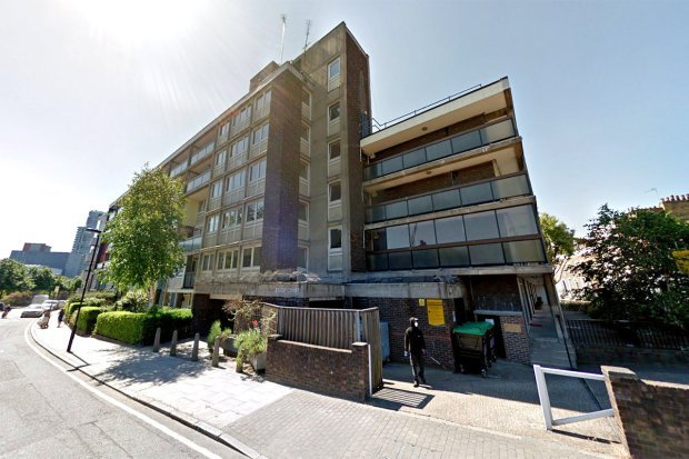 Shqiptari i pret fytin gruas: Kisha dyshime për virgjërinë e saj (FOTO)