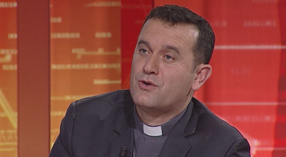 Dom Gjergj Meta tregon rastin skandaloz se si trajtohen gratë në fasoneri