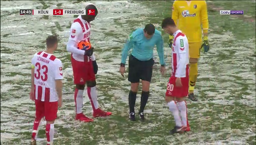 VIDEO/ Humbet pika e bardhë, gjyqtari mat distancën me hapa