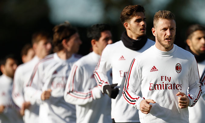 Humbi me Veronën, Milani anulon festën e Krishtlindjes