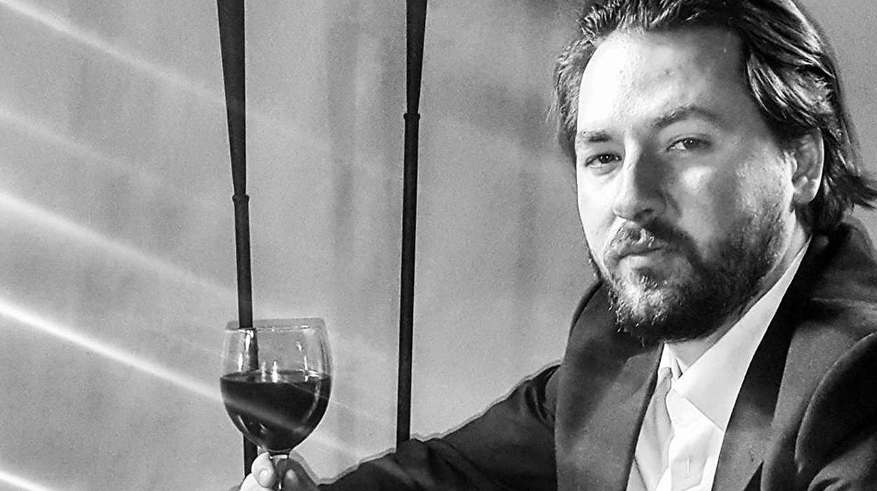 Dy martesa të dështuar, fejohet sërish Kastro Zizo