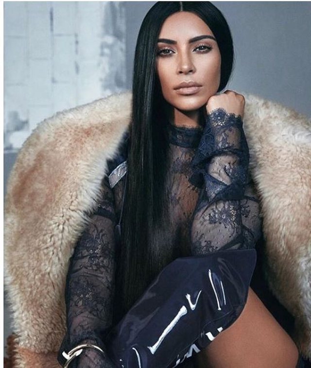 FOTO/ 4 këngëtaret shqiptare, sozi të Kim Kardashian-it