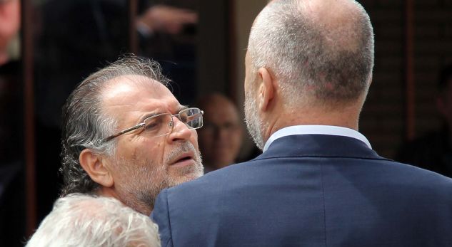 Kokëdhima: Edi Rama duhet nxjerrë me dru nga qeveria