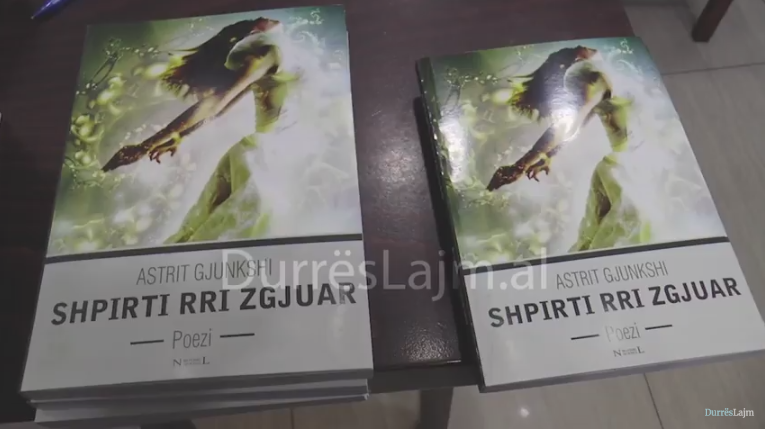 Astrit Gjunkshi vjen me vëllimin e dytë poetik &#8220;Shpirti rri zgjuar&#8221; (VIDEO)