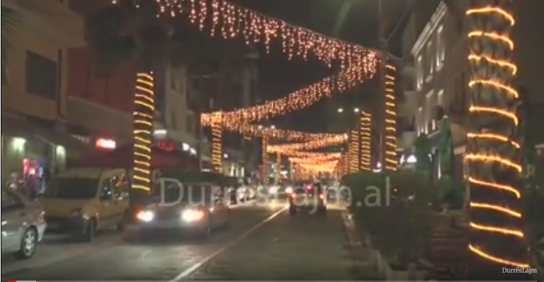 Shijaksit i vjedhin Benz-in në qendër të Durrësit