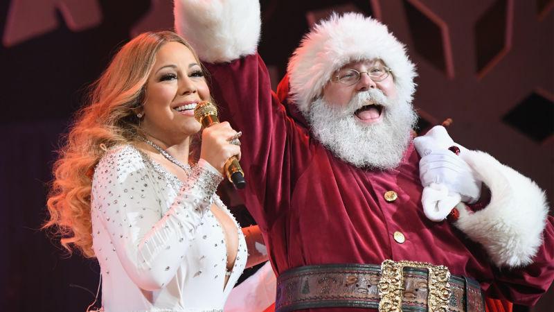 Shifra e frikshme që ka fituar këngëtarja me “All i want for Christmas is you’”