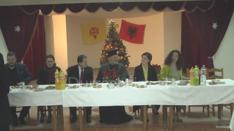 PD-ja e Durrësit uron komunitetin e krishterë për Krishtlindje (VIDEO)